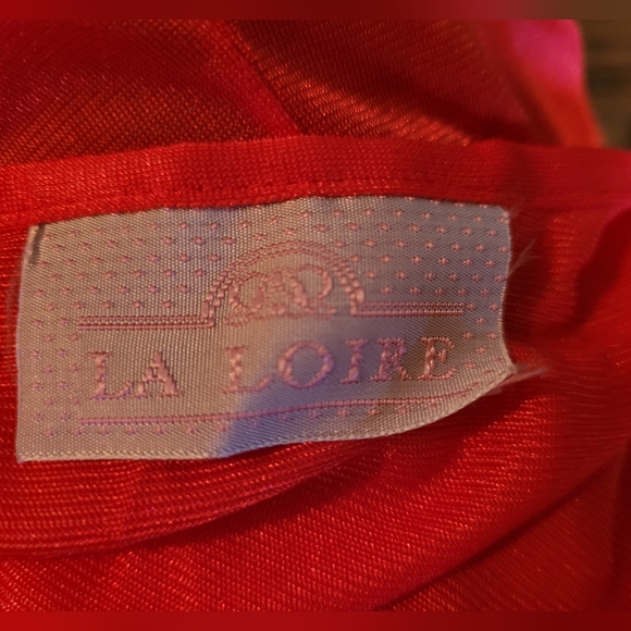 2 PC Lacy & Silky Nightie and Robe, Never Worn - Picture 3 of 11